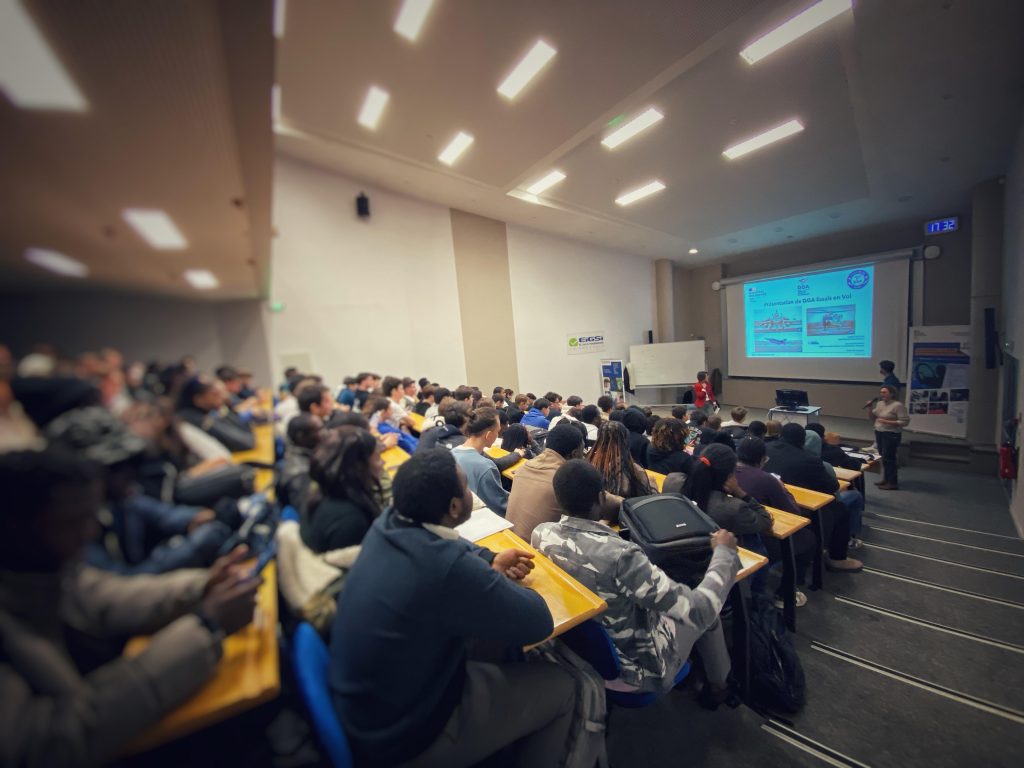 Conférence autour des métiers de la DGA, Essais en vol